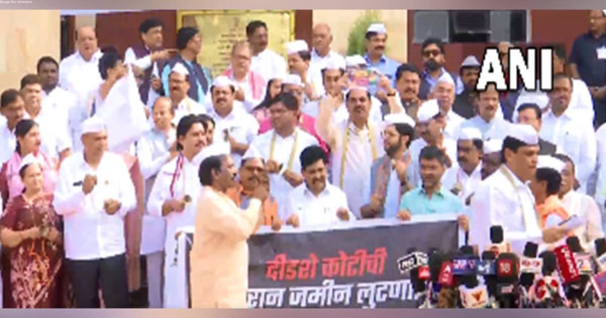 Maharashtra: Opposition MLAs use folk songs to protest outside assembly